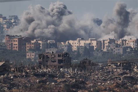 Intense Israeli Air Strikes Hit Gaza Amid Growing Signs Of Truce