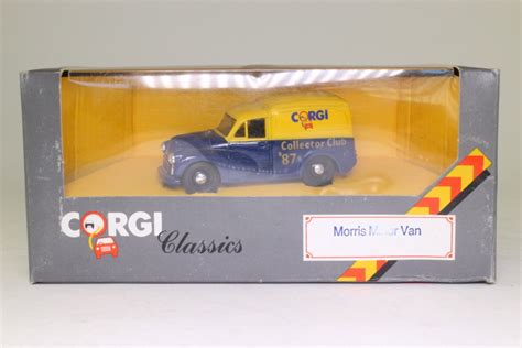 Corgi Classics C957 3 Morris Minor Van Corgi Collectors Club 1988 90355