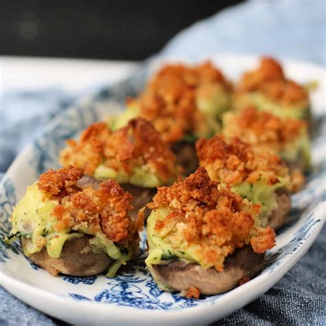 Vegan Stuffed Mushrooms With Spinach And Breadcrumbs The Pretty Bee