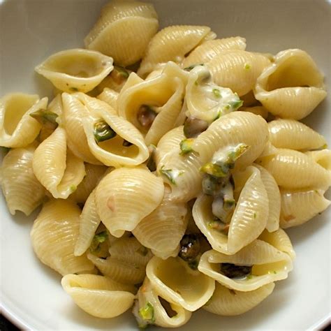 how to pronounce conchiglie