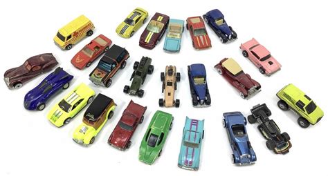 Lot - Large Lot (90+) Vintage Hot Wheels Cars