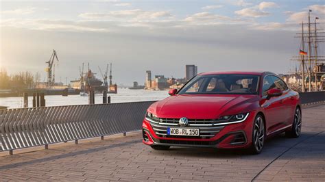 El nuevo Volkswagen Arteon viene con versión híbrida enchufable