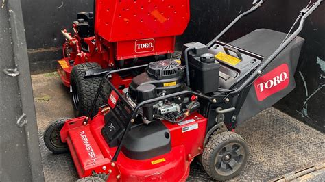 Toro 36 Grandstand Mower YouTube