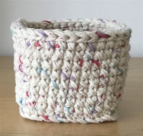 My Craft Room Makes Crocheted Square Basket