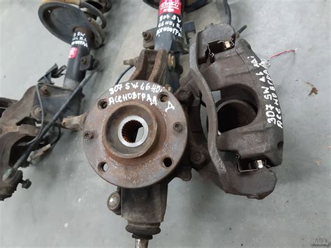 Предни спирачни апарати Peugeot 307 SW ЧЕРНО 1.6 HDI 1.6hdi Пежо 307 СВ ...