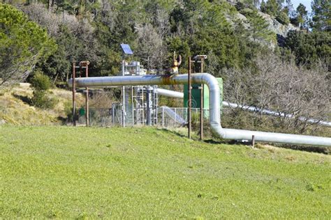 Planta De Energ A Geot Rmica En Las Colinas De Toscana Foto De Archivo