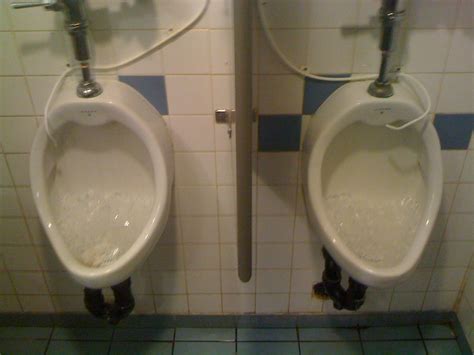 Ice Urinals Never Seen This Before Urinals Filled With Ic… Flickr