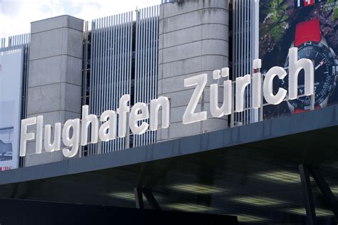 Z Rich Flughafen Zh Kg Kokain Sichergestellt Schwede Festgenommen