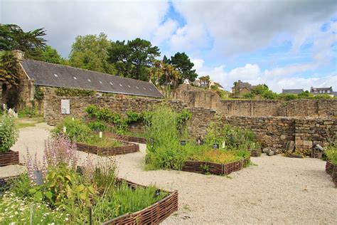 Découverte de Landévennec et son Abbaye Bretagne Destination Paradis