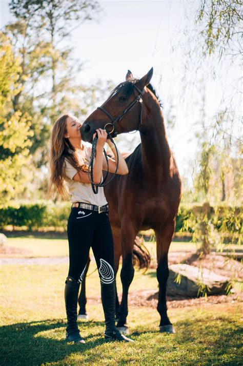 Beautiful Setting Great Pose And Cool Breeches Horses Horse Girl