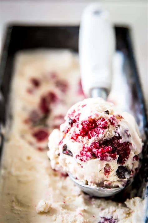 Raspberry Chocolate Chunk Ice Cream No Churn Recipe