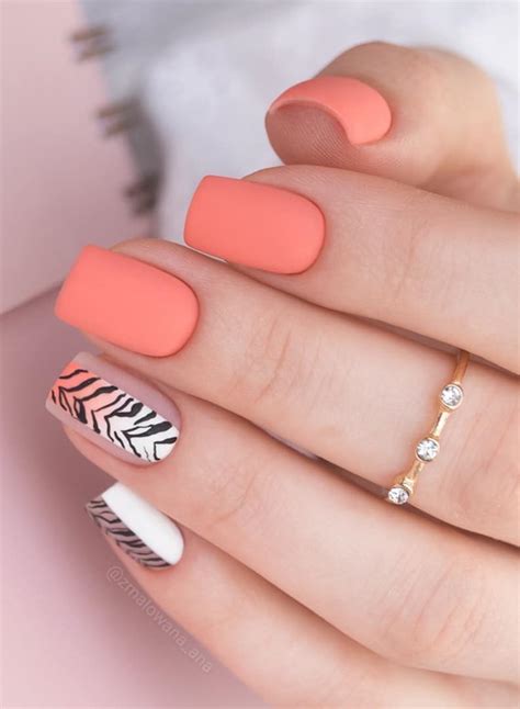 23 Gorgeous Coral Peach Nails Youll Love For 2023 Late Daily