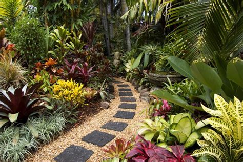 Tropical Garden Design Ideas With Images Small Tropical Gardens