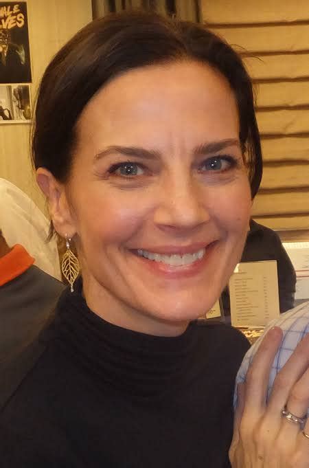 Terry Farrell Biography Height And Life Story Super Stars Bio