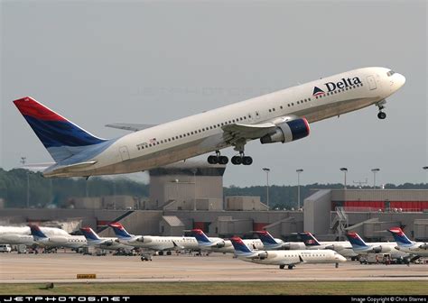 N Dl Boeing Delta Air Lines Chris Starnes Jetphotos