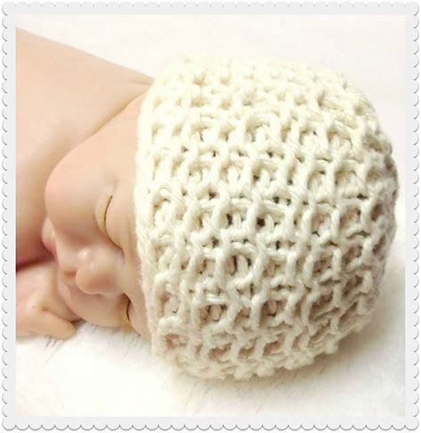 Ravelry: Organic Cotton Heirloom Newborn Baby Hat pattern by Lee Bernstein