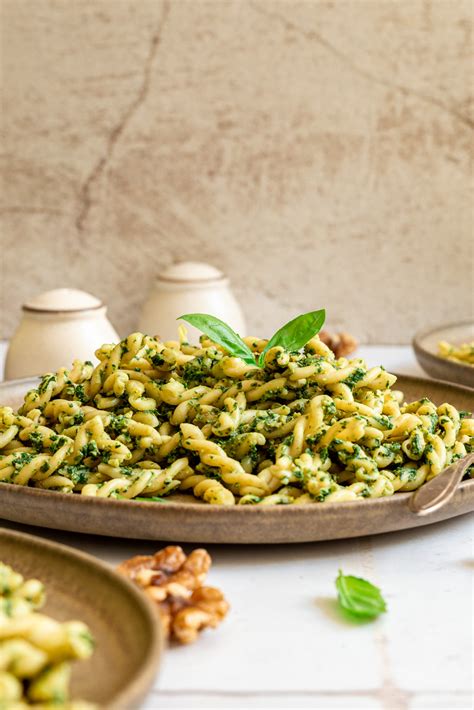 Vegan Spinach Walnut Pesto