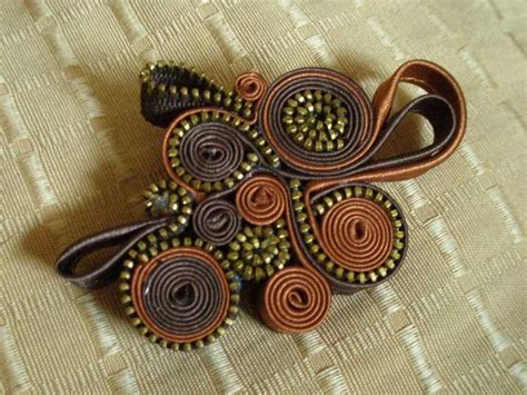 Поделки из кожи: 105 фото и мастер-класс для начинающих как сделать ...