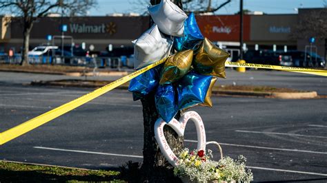 Walmart Employee On The Shooting ‘i Just Watched 3 Of My Friends