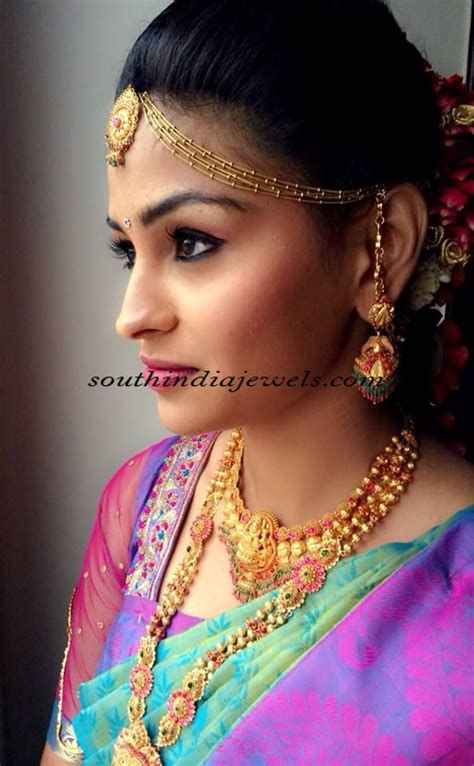 Bride With Traditional Indian Gold Jewellery South India Jewels