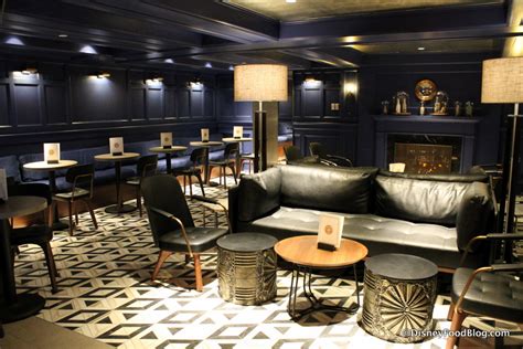 First Look And Review The New Ale And Compass Lounge In Disney S Yacht Club Resort The Disney