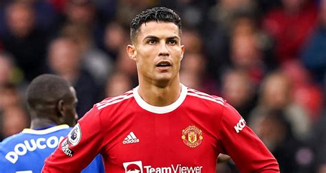 Manchester United Cristiano Ronaldo Au C Ur D Une Nouvelle Pol Mique