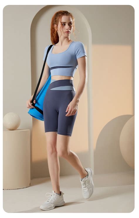Fit HER Yoga Top Color Blocking Short Yoga Clothes Sports Tights Naked Feeling Breast Pads Fast