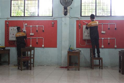 Teknik Instalasi Tenaga Listrik Smk Bina Teknologi Purwokerto