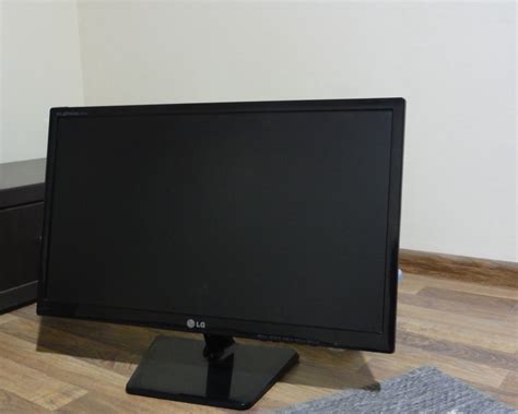 IPS монитор - LG IPS234V