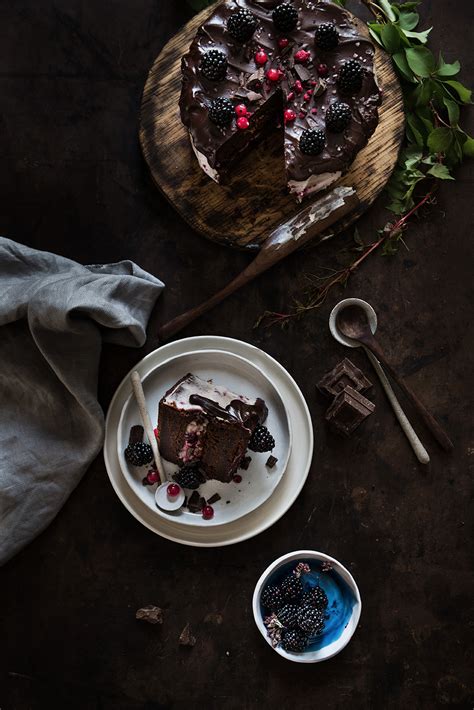 Naked Cake Al Cioccolato Crema Di Ricotta E Composta Ai Frutti Di Bosco