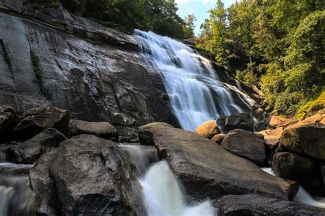 Rainbow Falls (NC) – HD Carolina