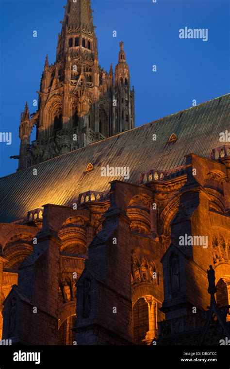 Detalle exterior catedral de chartres fotografías e imágenes de alta