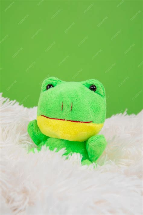 Free Photo Cute And Fluffy Frog Toy