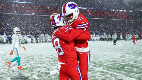 Buffalo Bills Kicker Tyler Bass Game Winning 25 Yard Fg Sparks Bills Snow Slide Celebration