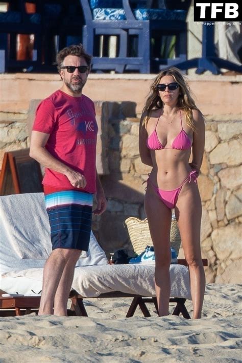 Keeley Hazell Looks Hot In A Bikini On The Beach In Cabo Photos Thefappening