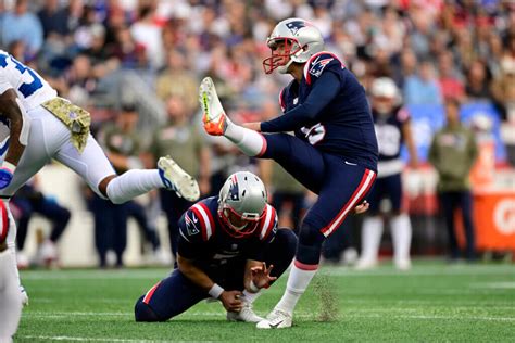 While Patriots continue to struggle on offense, kicker Nick Folk bails ...