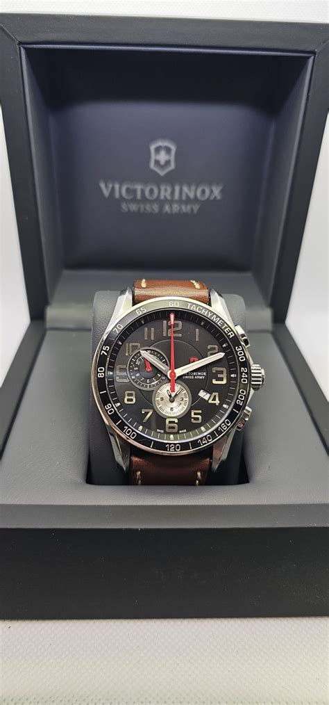 Montre Victorinox Chrono Classic XLS Alarm HORANTIQUO