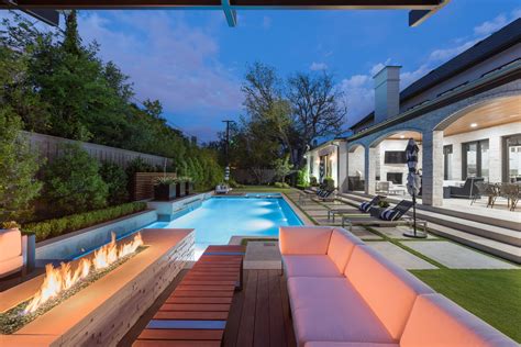 Lansdowne Modern Swimming Pool Outdoor Living Modern Pool Dallas By Randy Angell