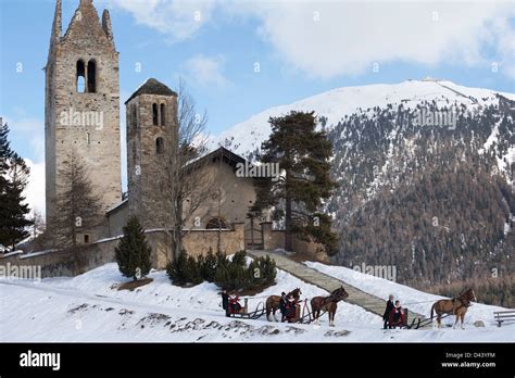 Switzerland christmas snow hi-res stock photography and images - Alamy