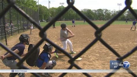 Cubs help transform Little Village baseball field - ABC7 Chicago