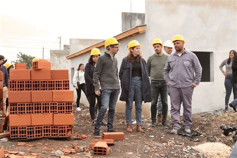 Simone Y Fern Ndez Recorrieron El Barrio La Perla Provincia De Buenos