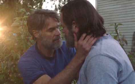 Nick Offerman Defendi La Historia De Amor Gay En The Last Of Us En La Entrega De Los Saga