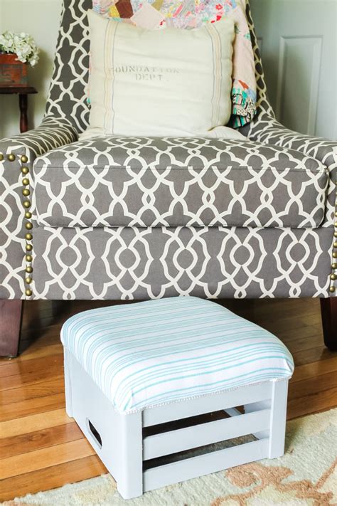 Diy Footstool You Can Make From A Crate Angie Holden The Country Chic