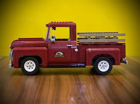 Buy LEGO® Pickup Truck 10290 Set Online | Official LEGO® AE