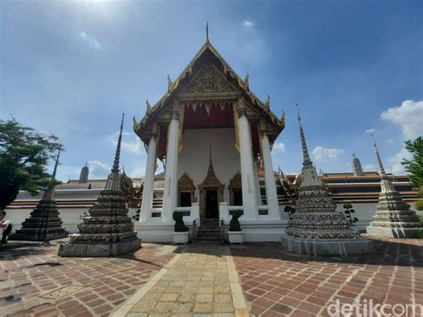 Potret Wat Pho Kuil Tertua Thailand Simpan Patung Buddha Berbaring