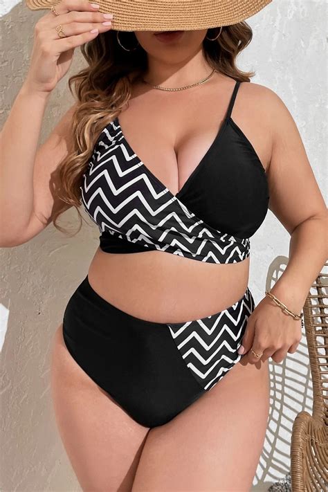 Shein bikini cruzado con estampado de cheurón Vezia