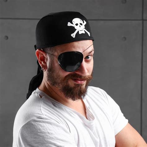 Купить Бандана пирата «Череп» в Москве – цены в интернет магазине