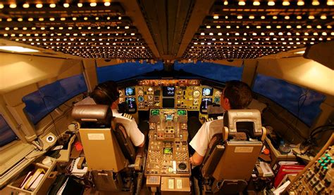 Cockpit view of Boeing 767 : r/cockpits