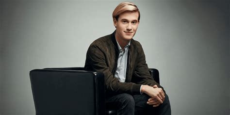 Tyler Henry Net Worth 2022: Earnings, Career, & Biography