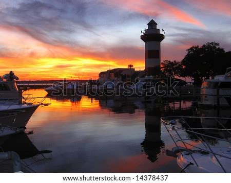 Hilton Head Island Lighthouse Stock Photo 14378437 : Shutterstock